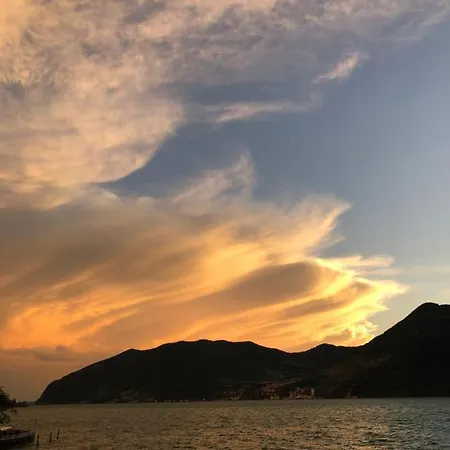 דירה In Riva Al Di Iseo Residenza Primo Piano