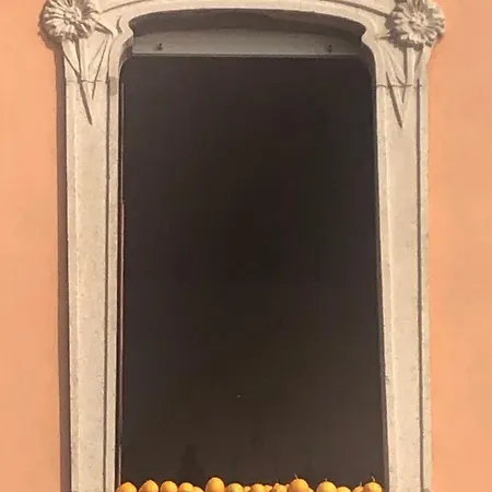 דירה In Riva Al Di Iseo Residenza Primo Piano מארונה