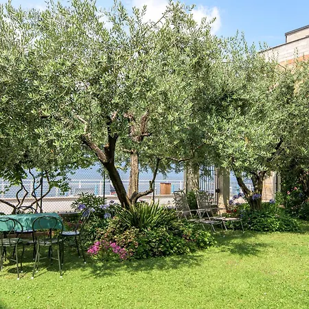 In Riva Al Di Iseo Residenza Primo Piano דירה מארונה
