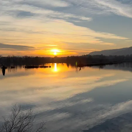 In Riva Al Di Iseo Residenza Primo Piano דירה *