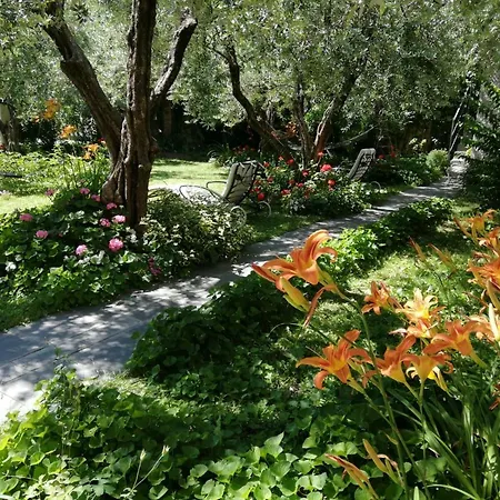 דירה In Riva Al Di Iseo Residenza Primo Piano *