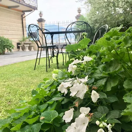In Riva Al Di Iseo Residenza Primo Piano מארונה